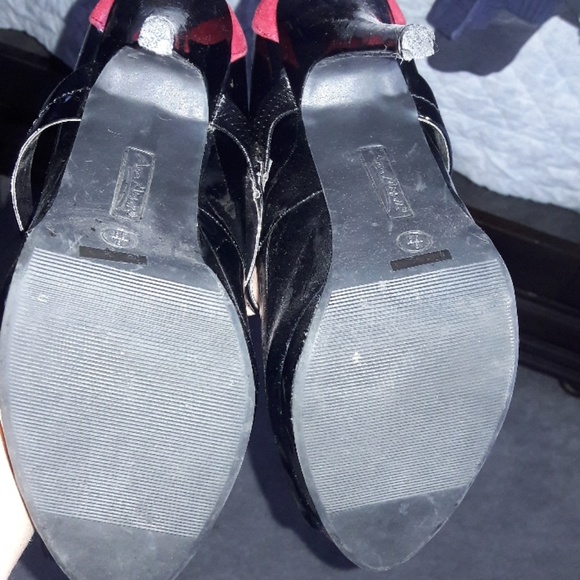 Highheels - Picture 2 of 4